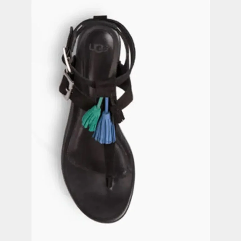 NIB $135 UGG Lecia Black Leather Ankle Wrap Sandal in size 7!
